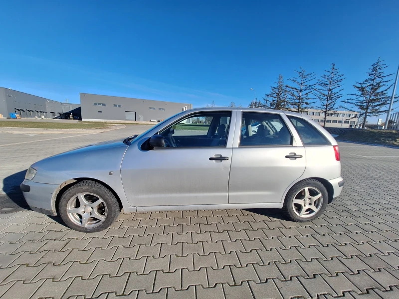 Seat Ibiza, снимка 2 - Автомобили и джипове - 48088595