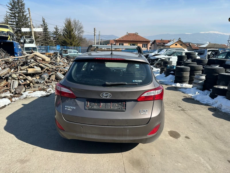 Hyundai I30 1.6 crdi, снимка 2 - Автомобили и джипове - 49234642