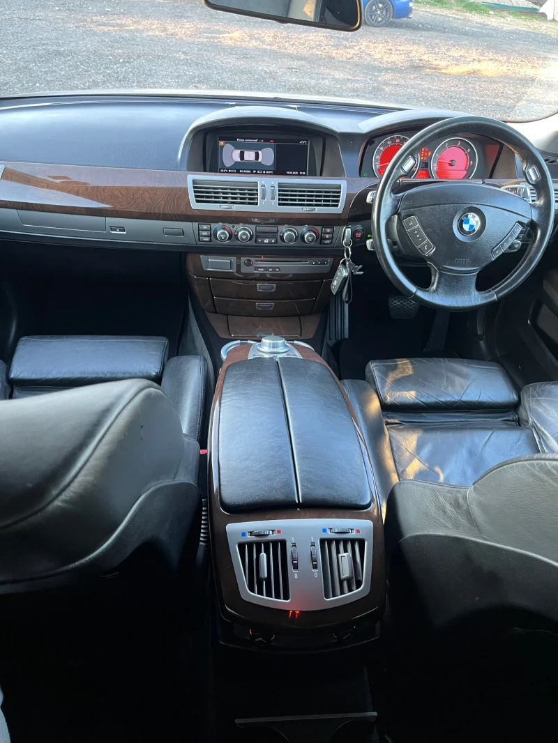 BMW 730 * FACELIFT* , снимка 13 - Автомобили и джипове - 49563076