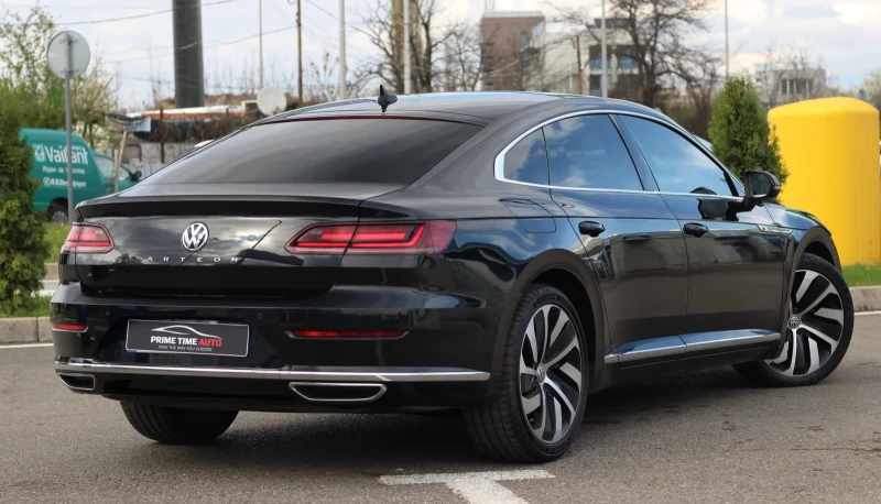VW Arteon R-Line/ Panorama/ LED/ Digital/ Hed up/ Keyless/F1, снимка 6 - Автомобили и джипове - 49698738