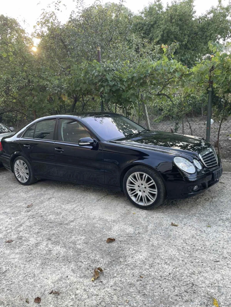 Mercedes-Benz E 280, снимка 3 - Автомобили и джипове - 52499277