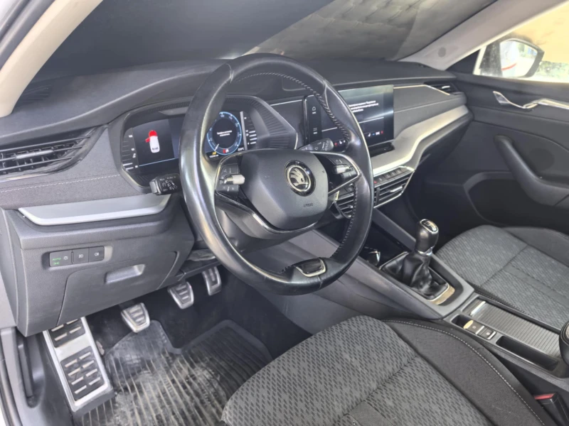 Skoda Octavia 2.0tdi, снимка 13 - Автомобили и джипове - 52077618