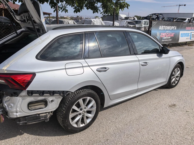 Skoda Octavia 2.0tdi, снимка 3 - Автомобили и джипове - 52077618