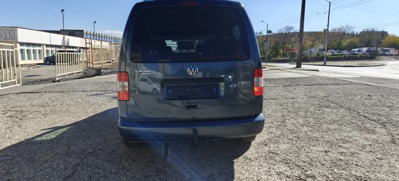 VW Caddy 1.6i-Maxi-09г, снимка 6 - Автомобили и джипове - 52106953