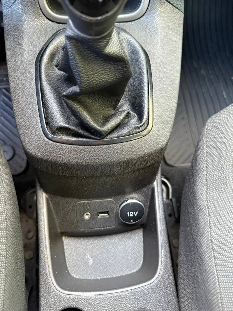 Ford Fiesta Ford Fiesta 1, 2 benzin, снимка 11 - Автомобили и джипове - 52336749