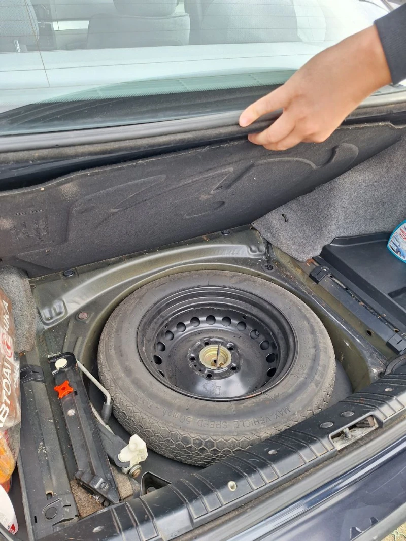 BMW 320, снимка 9 - Автомобили и джипове - 52353318