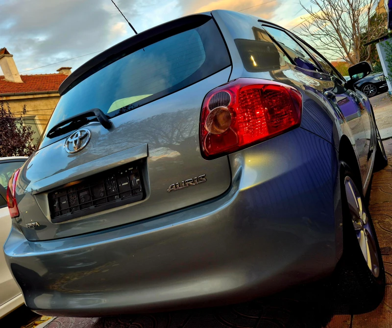 Toyota Auris 1.6i-6speed-верига-japan, снимка 5 - Автомобили и джипове - 52483707