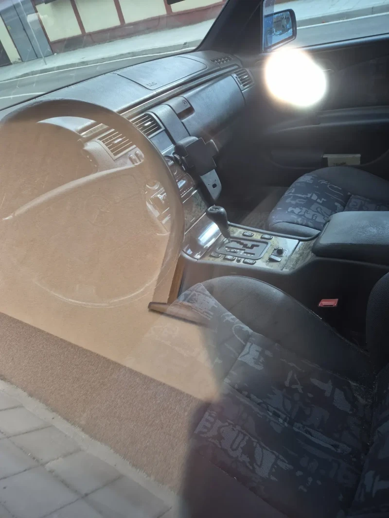 Mercedes-Benz E 300, снимка 4 - Автомобили и джипове - 52899959