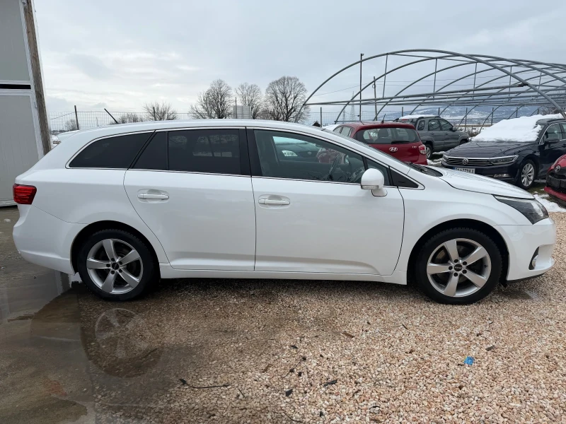 Toyota Avensis 2.2d4d. 150к.с. Executive Keylees Go !!!, снимка 5 - Автомобили и джипове - 53373311