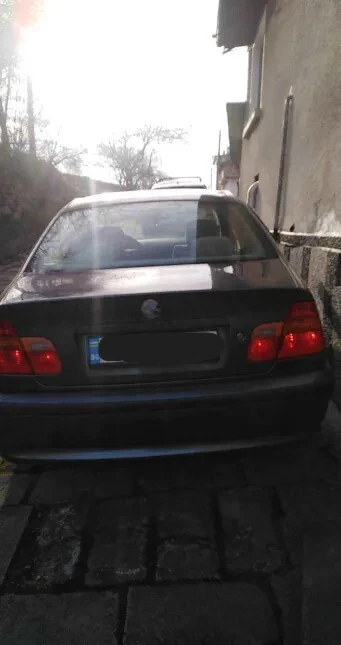 BMW 318, снимка 10 - Автомобили и джипове - 49091244