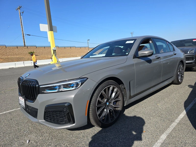 BMW 750 M-PACK* LASERLIGHT* DISTRO* HEADUP* МАСАЖ* ОБДУХ* - 67500 лв. - 29855636 1