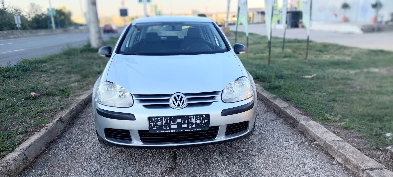 VW Golf 1.9tdi 105ps Navi  - изображение 2