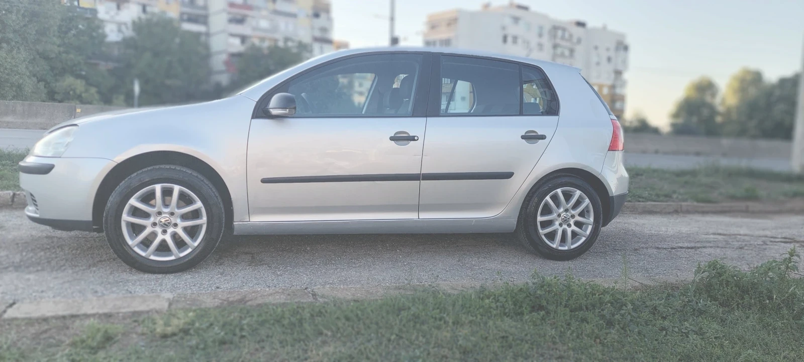 VW Golf 1.9tdi 105ps Navi  - изображение 5