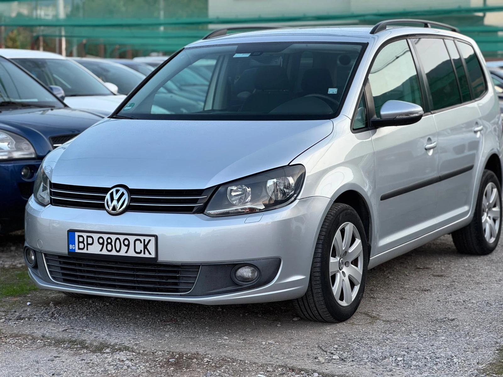 VW Touran 1.6TDI * AUTOMATIC * NAVI - изображение 2