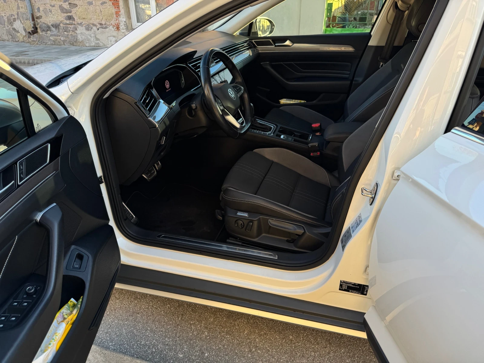 VW Passat 2.0 TDI DSG ALLTRACK EURO 6D - изображение 8