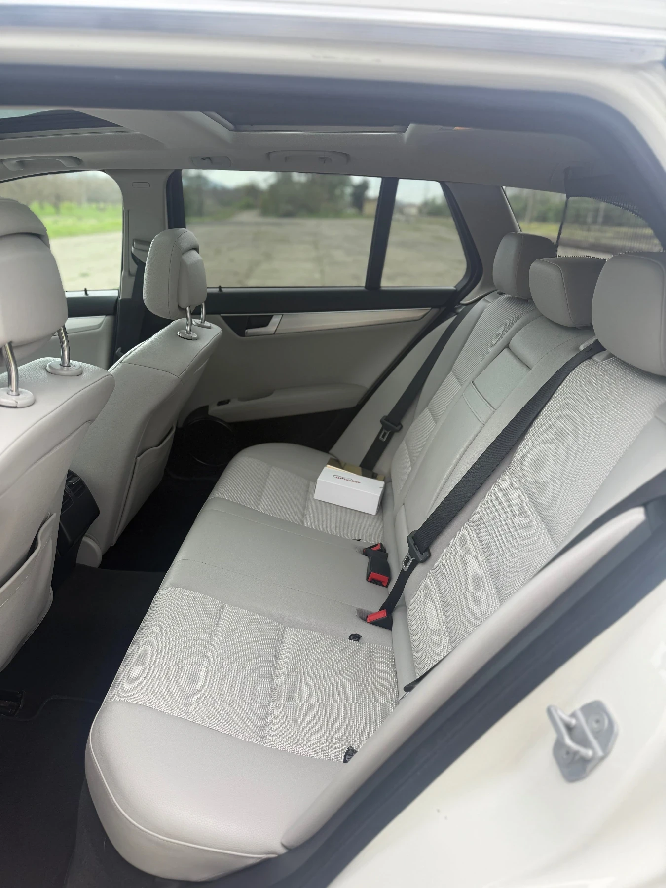 Mercedes-Benz C 350  - изображение 9