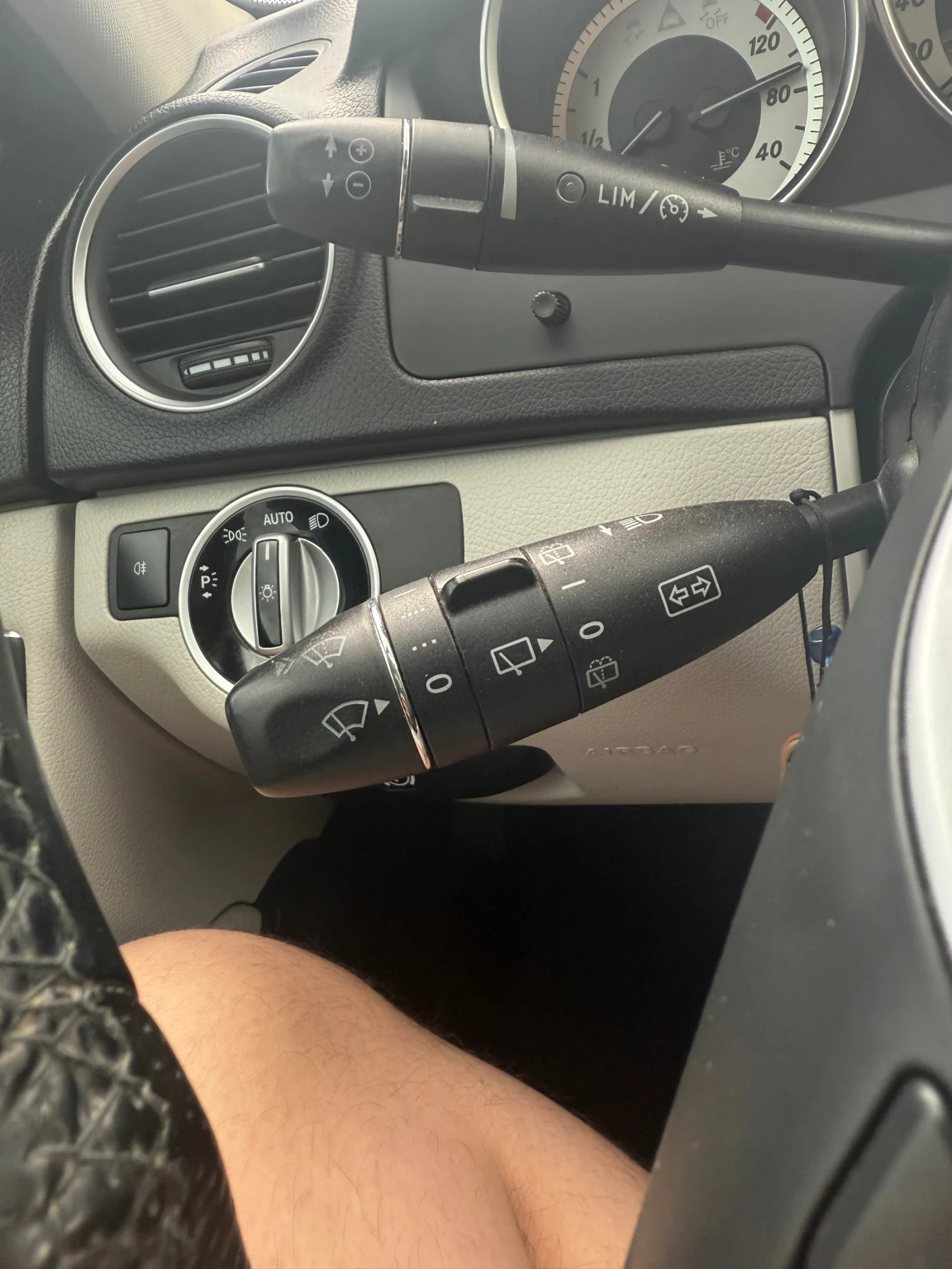 Mercedes-Benz C 350  - изображение 10
