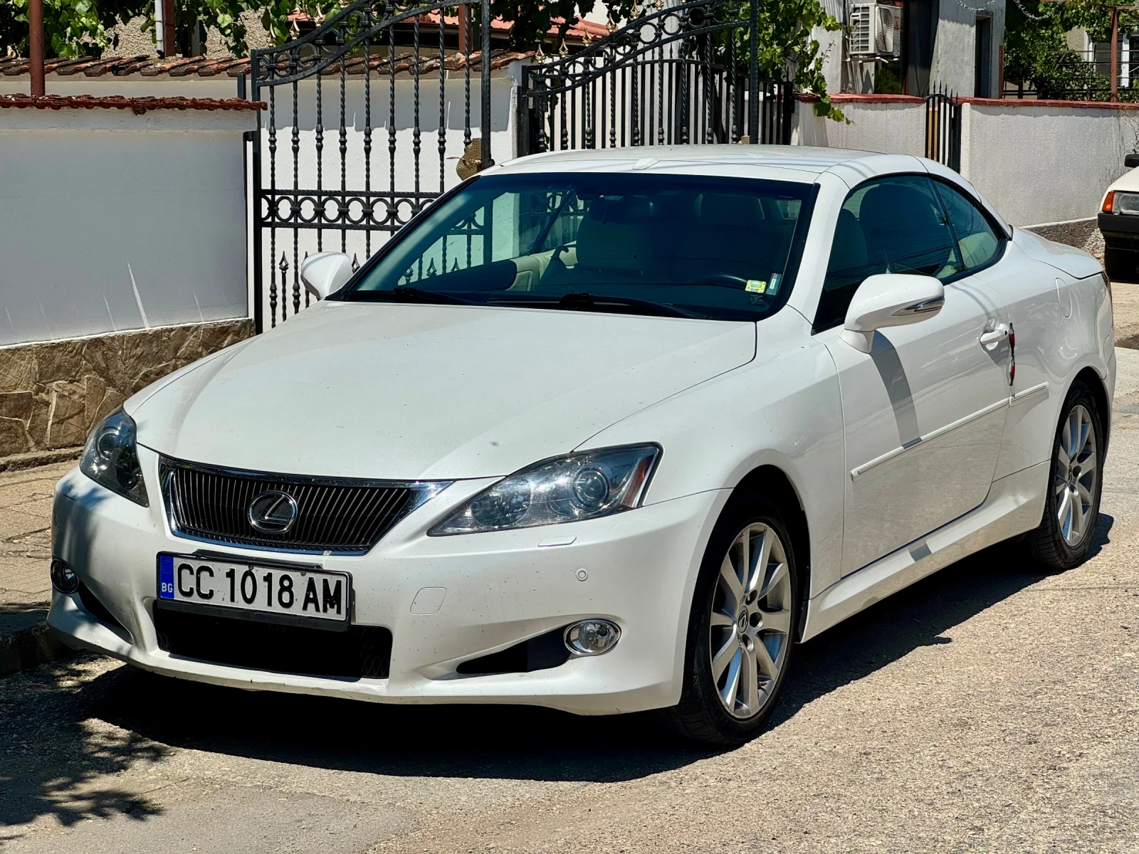 Lexus IS 250 Cabriolet  - изображение 2