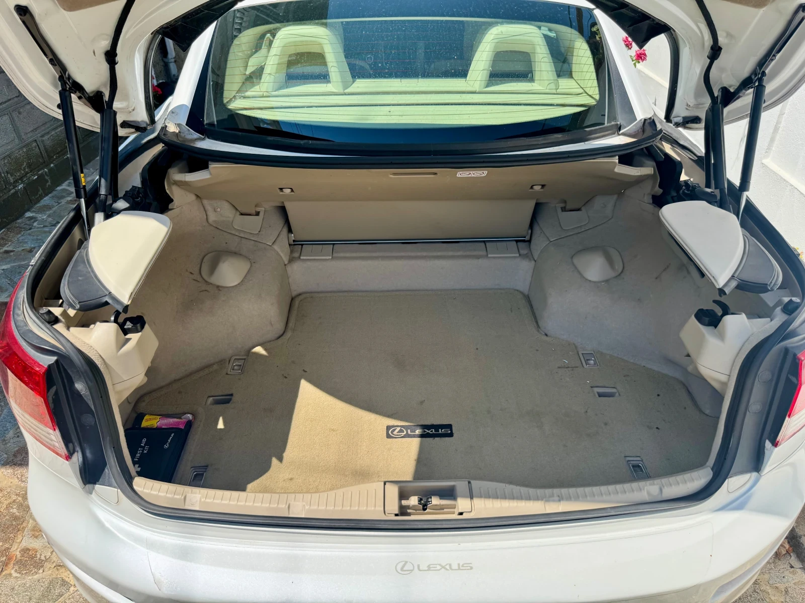 Lexus IS 250 Cabriolet  - изображение 8