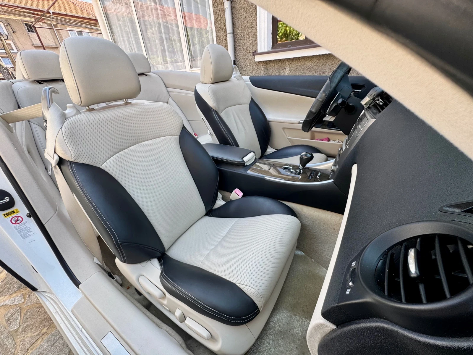 Lexus IS 250 Cabriolet  - изображение 7