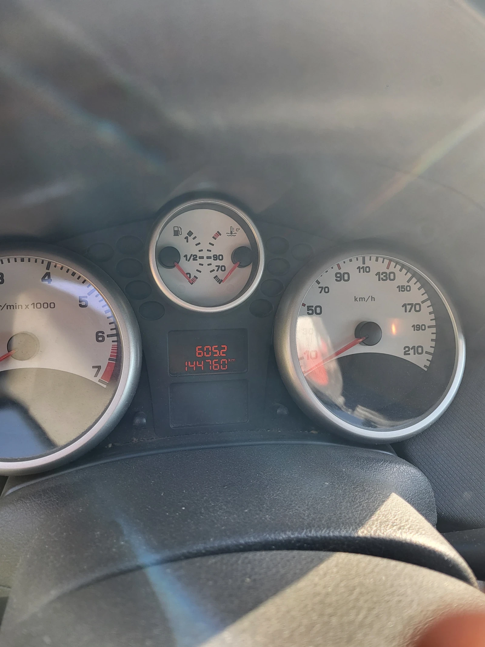 Peugeot 207  - изображение 2