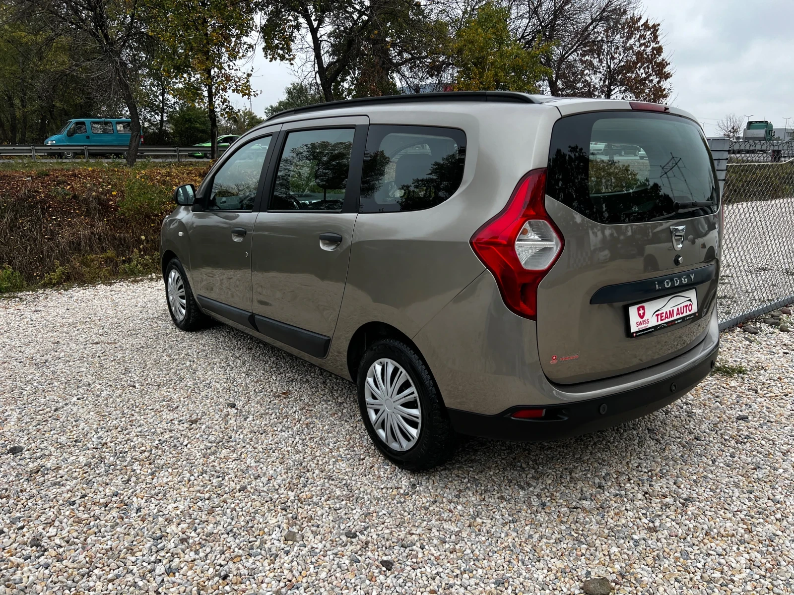 Dacia Lodgy 1.6i SWISS EDITION 180000KM | Mobile.bg   6