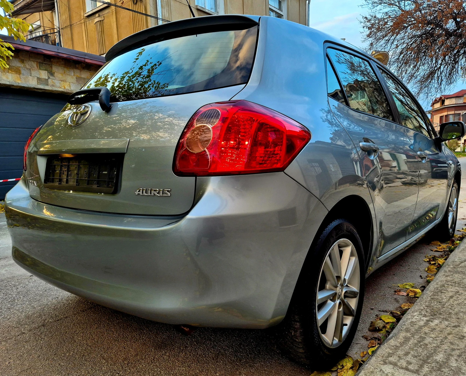 Toyota Auris 1.6i-6speed-верига-japan - изображение 9