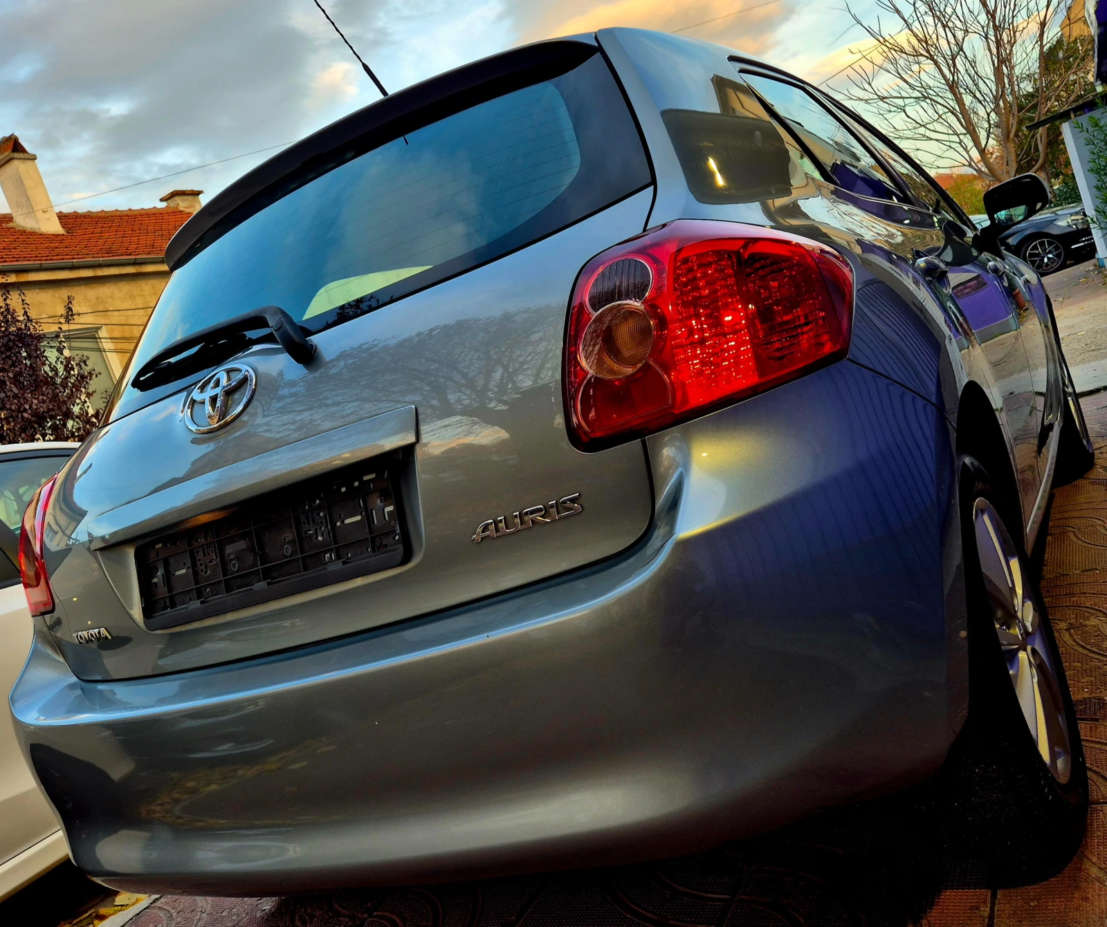 Toyota Auris 1.6i-6speed-верига-japan - изображение 5