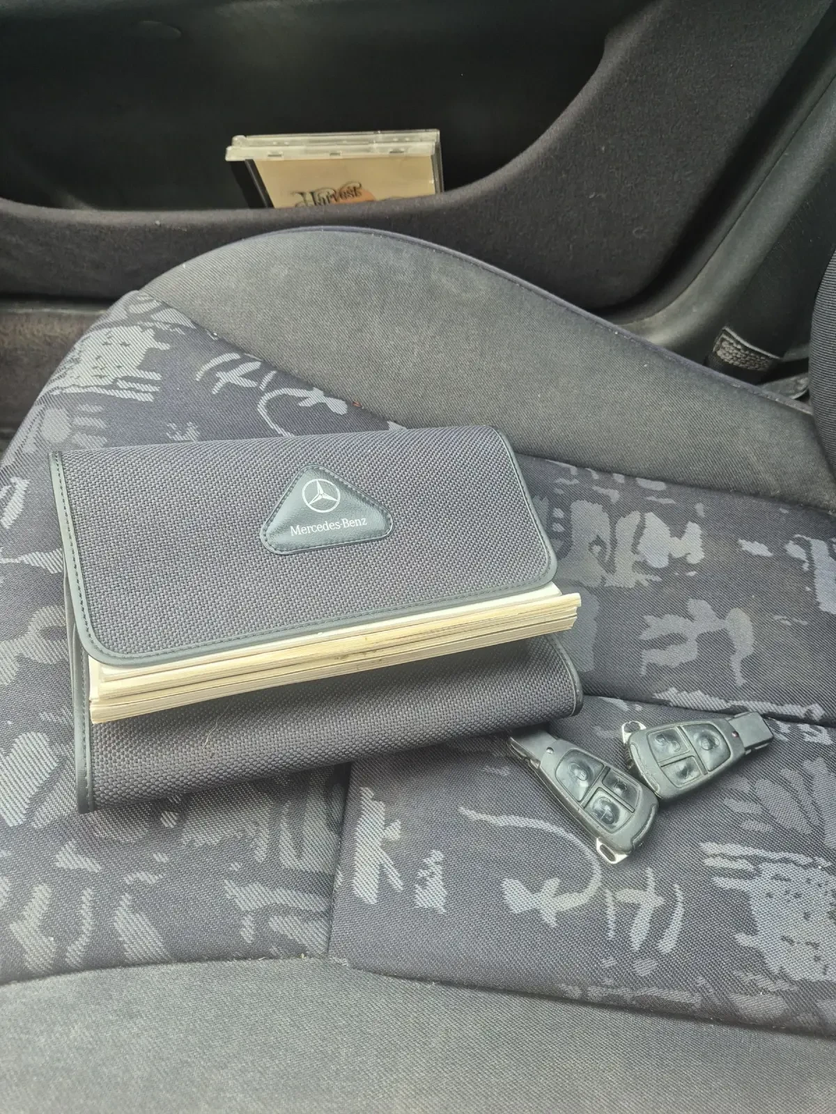 Mercedes-Benz E 300 | Mobile.bg � ����������� 13