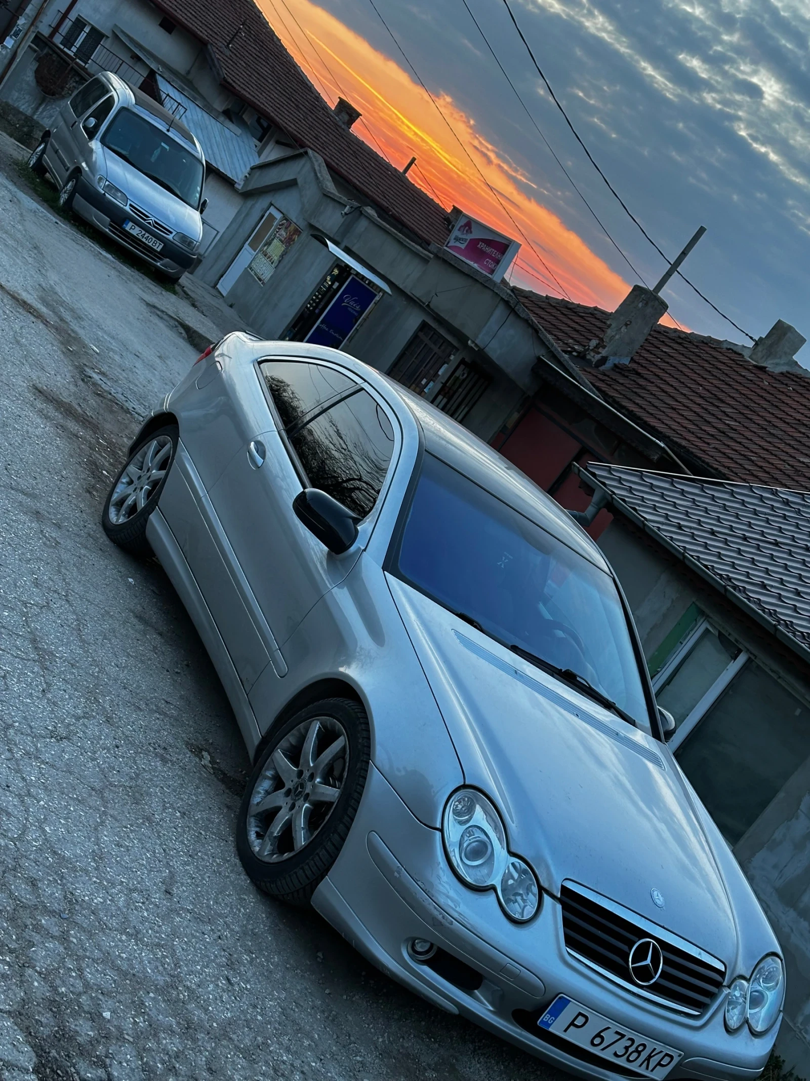 Mercedes-Benz C 200 Преправена , снимка 9 - Автомобили и джипове - 54059538