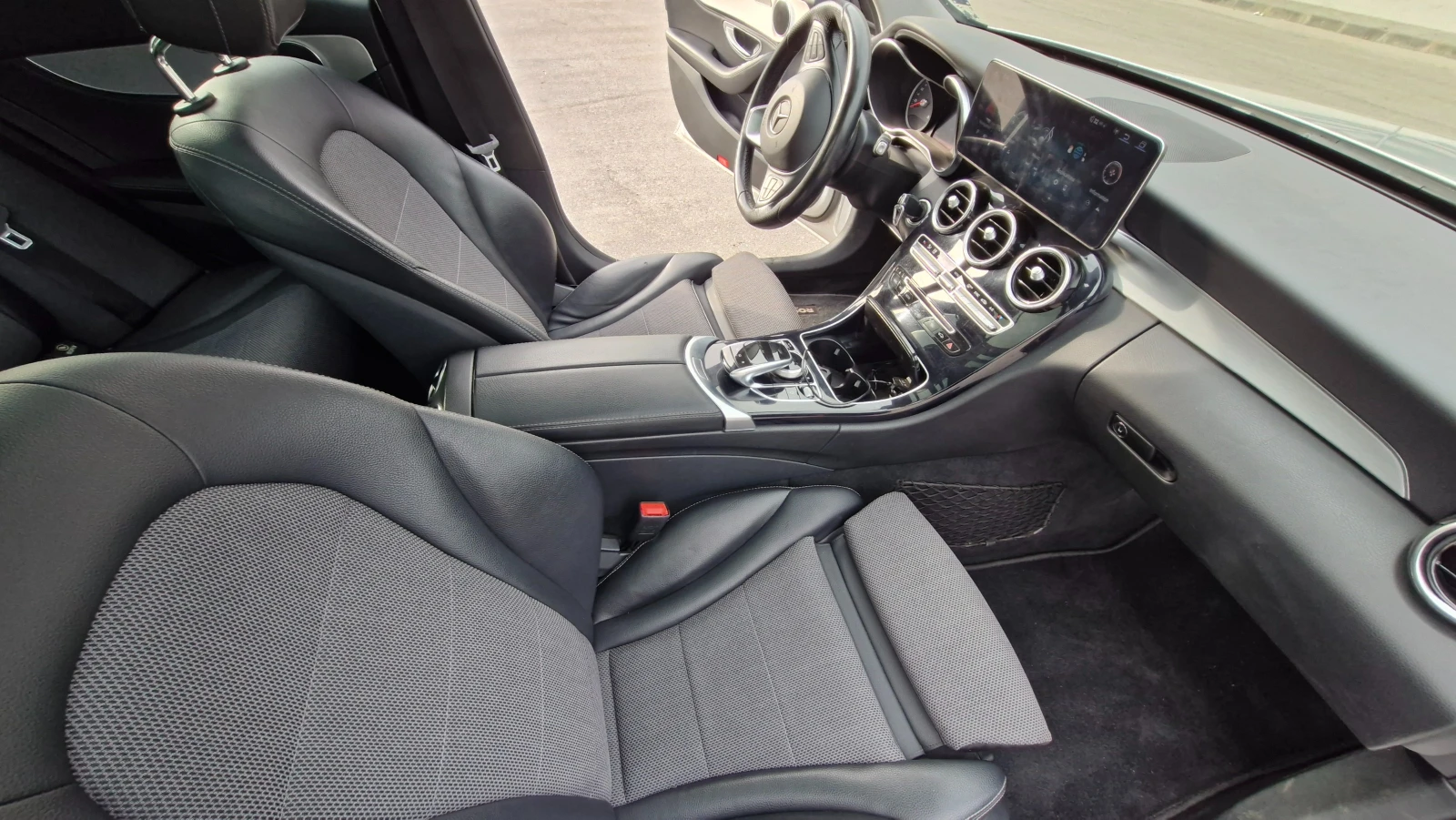 Mercedes-Benz C 250 4M, Distro, ILS, Pano, Command, снимка 10 - Автомобили и джипове - 54225825