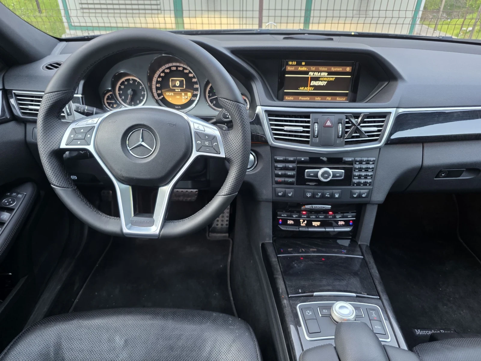 Mercedes-Benz E 350 W212 265HP 4-MATIC AMG-PACK FULL MAX DISTRONIC , снимка 14 - Автомобили и джипове - 54327105