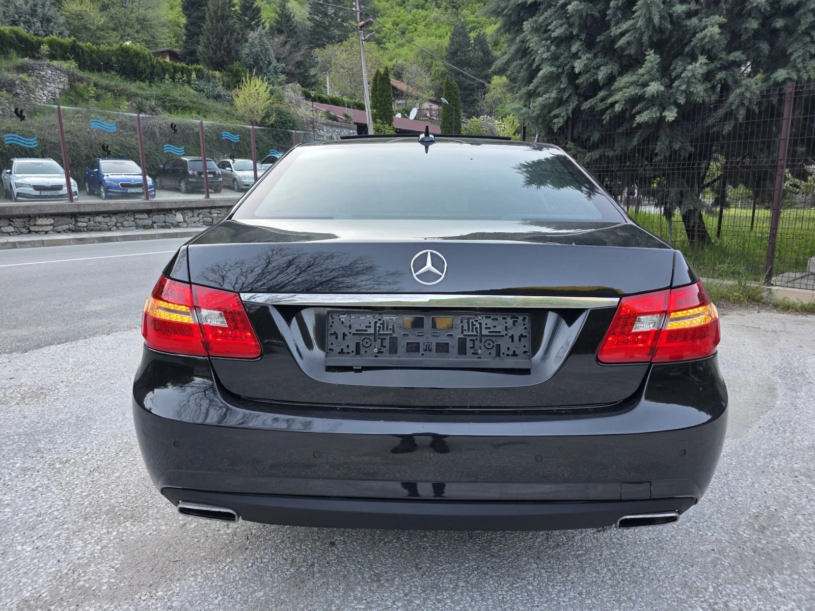 Mercedes-Benz E 350 W212 265HP 4-MATIC AMG-PACK FULL MAX DISTRONIC , снимка 7 - Автомобили и джипове - 54327105