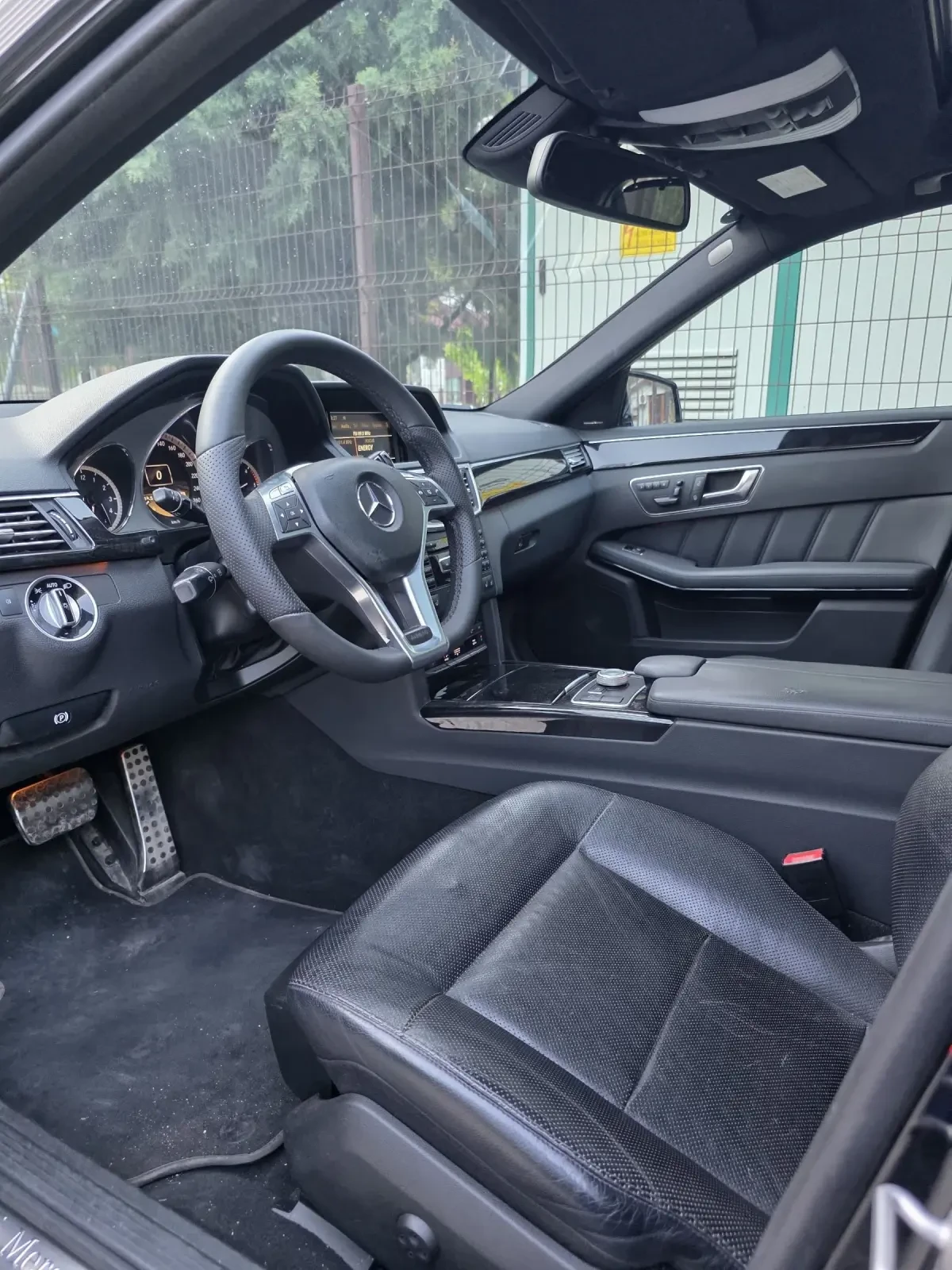 Mercedes-Benz E 350 W212 265HP 4-MATIC AMG-PACK FULL MAX DISTRONIC , снимка 10 - Автомобили и джипове - 54327105