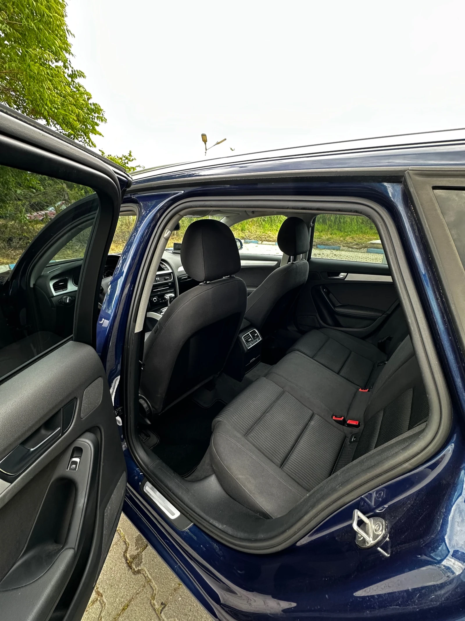 Audi A4 Avant, снимка 10 - Автомобили и джипове - 54721273