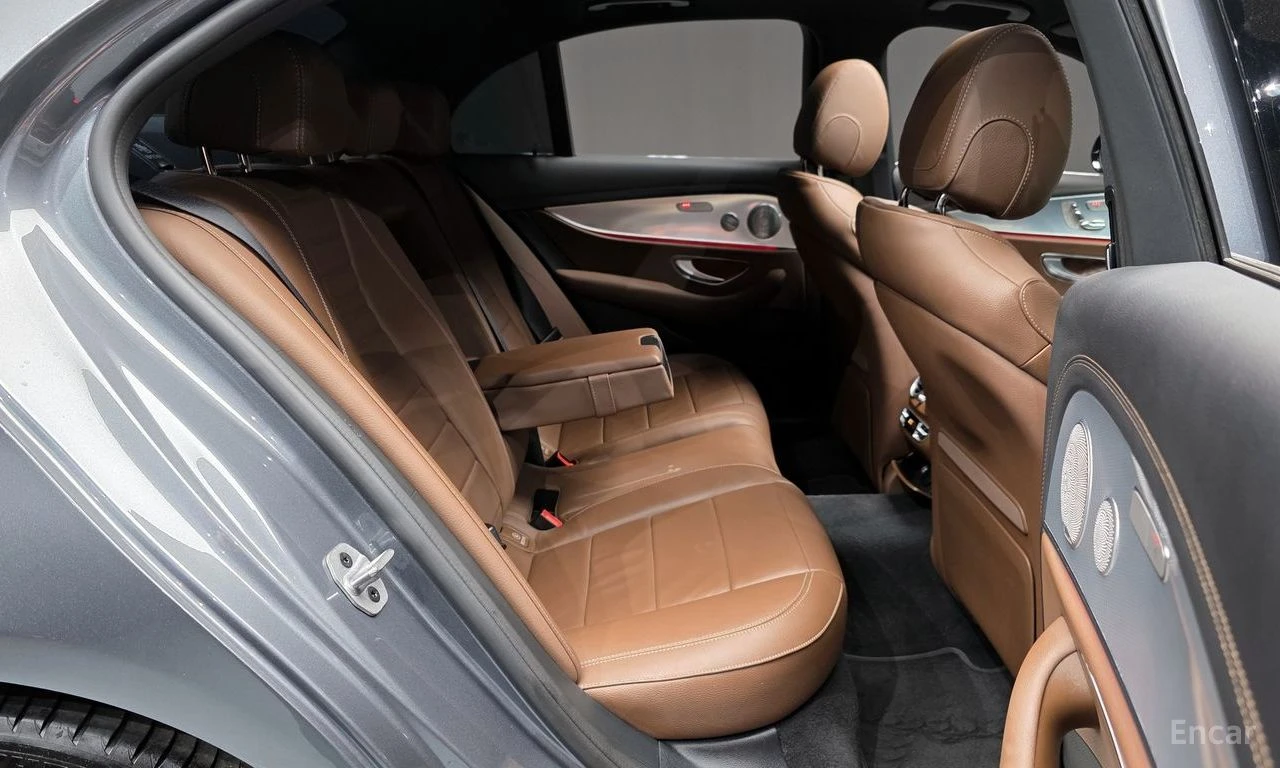 Mercedes-Benz E 350 4MATIC* BURMESTER* ОБДУХВАНЕ* ХЕДЪП* LANE* ASSIST*, снимка 16 - Автомобили и джипове - 54802002