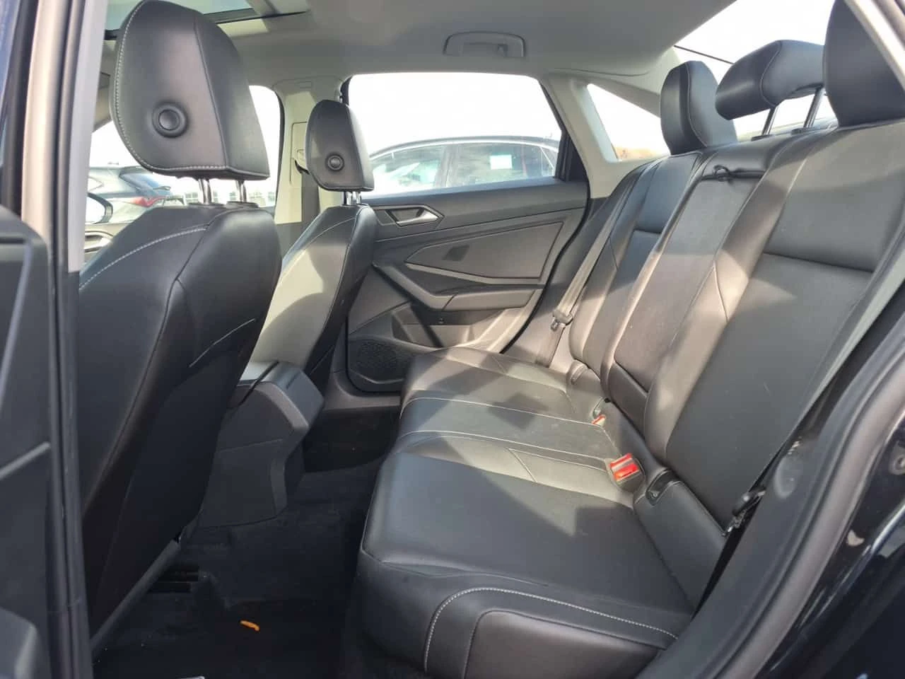 VW Jetta HIGHLINE| PANORAMA| ПОДГРЕВИ| 2 КЛЮЧА| , снимка 11 - Автомобили и джипове - 54818518