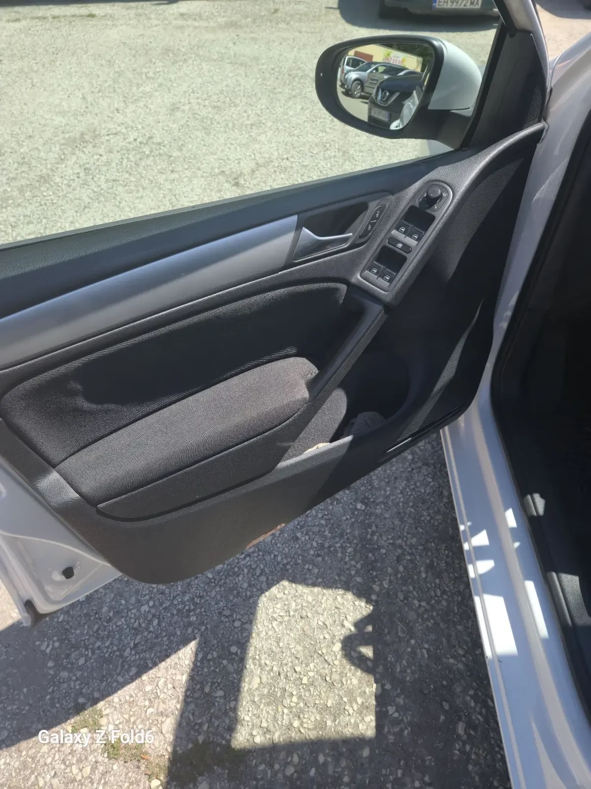 VW Golf 1600куб, снимка 8 - Автомобили и джипове - 54958122