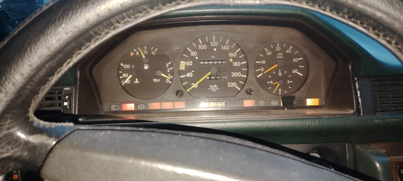 Mercedes-Benz 124 3000, снимка 8 - Автомобили и джипове - 55425883