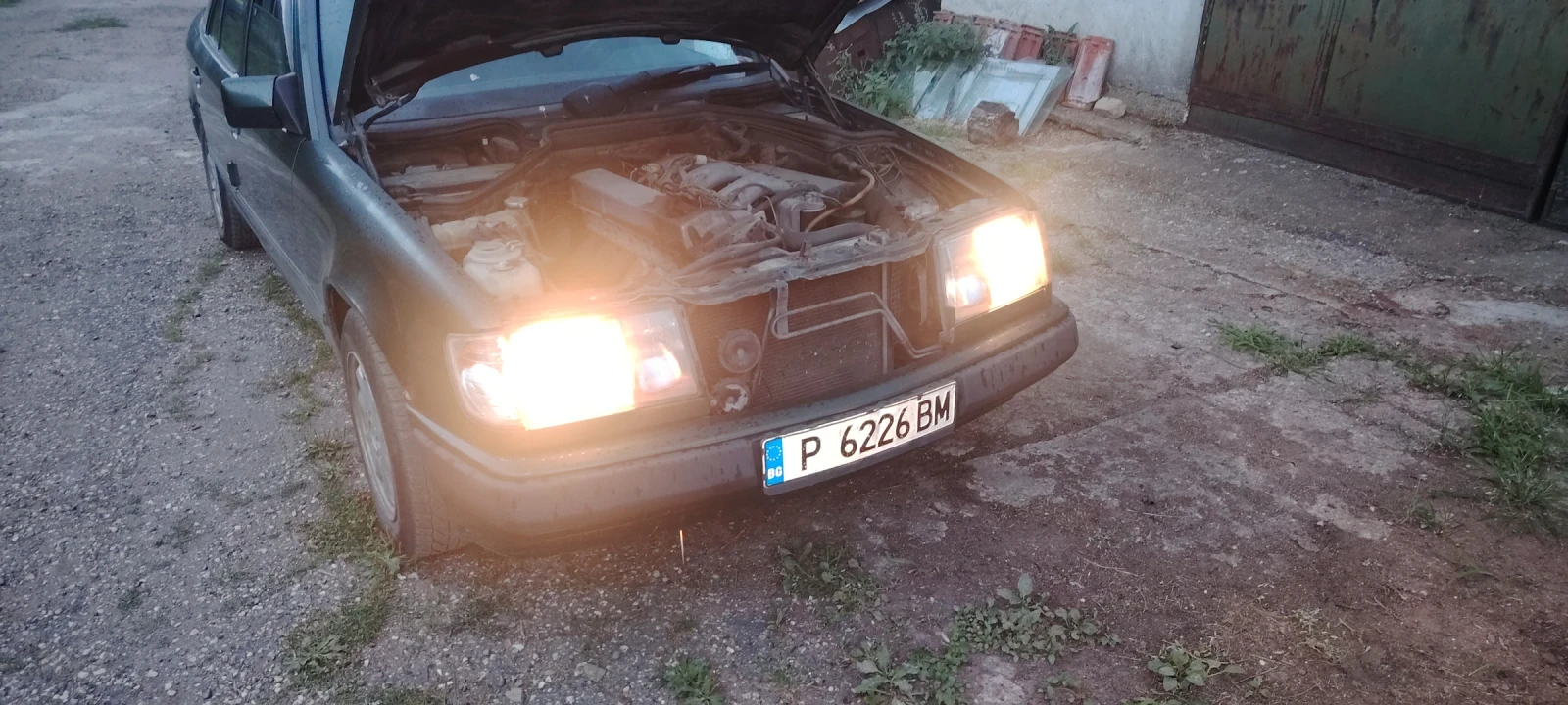 Mercedes-Benz 124 3000, снимка 7 - Автомобили и джипове - 55425883
