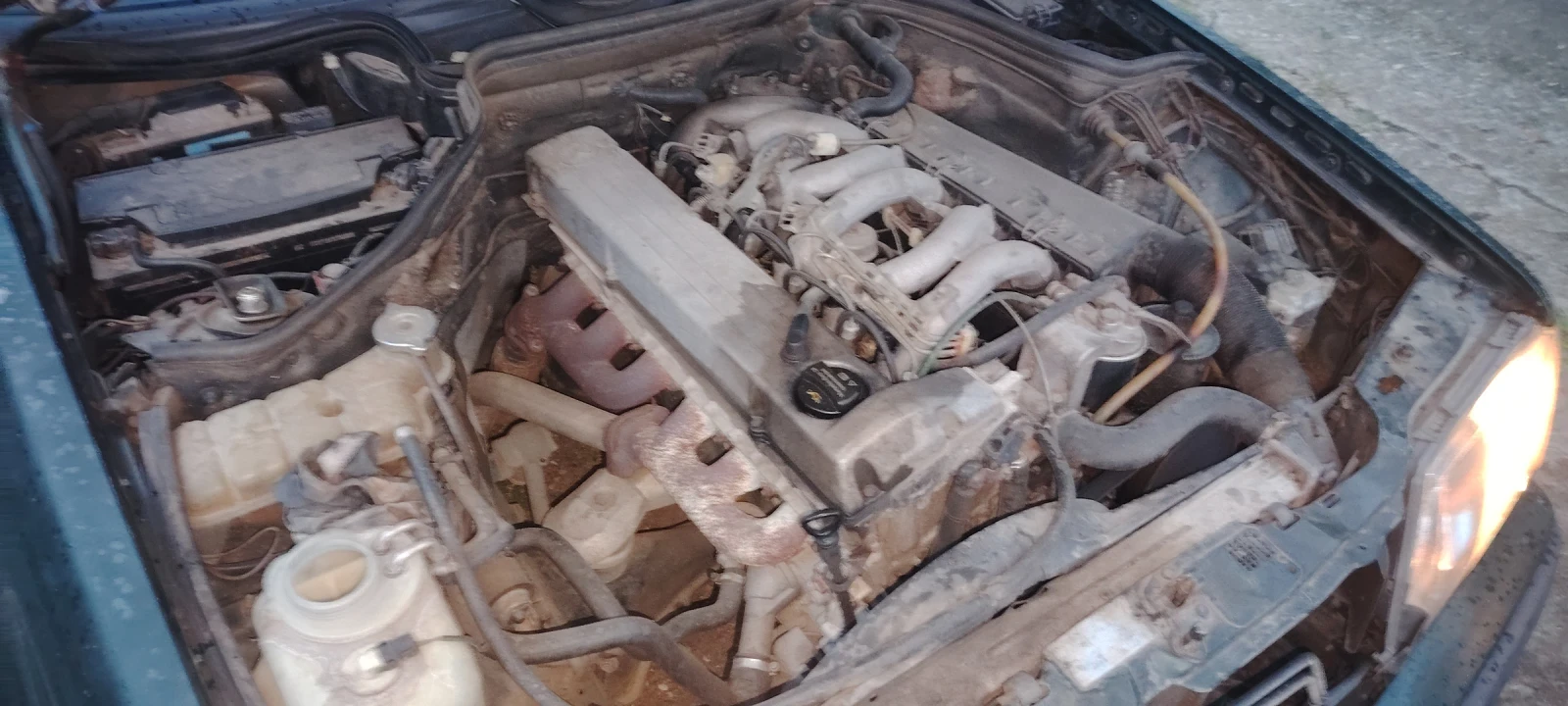 Mercedes-Benz 124 3000, снимка 5 - Автомобили и джипове - 55425883