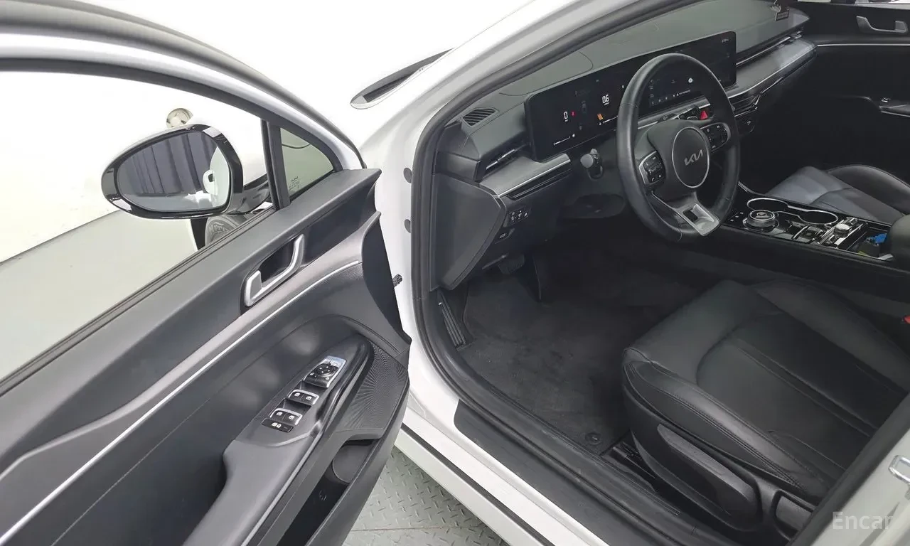 Kia K5 2.0* LPI* PRESTIGE* ПОДГРЕВ* КАМЕРА* LANE* ASSIST*, снимка 5 - Автомобили и джипове - 55819289