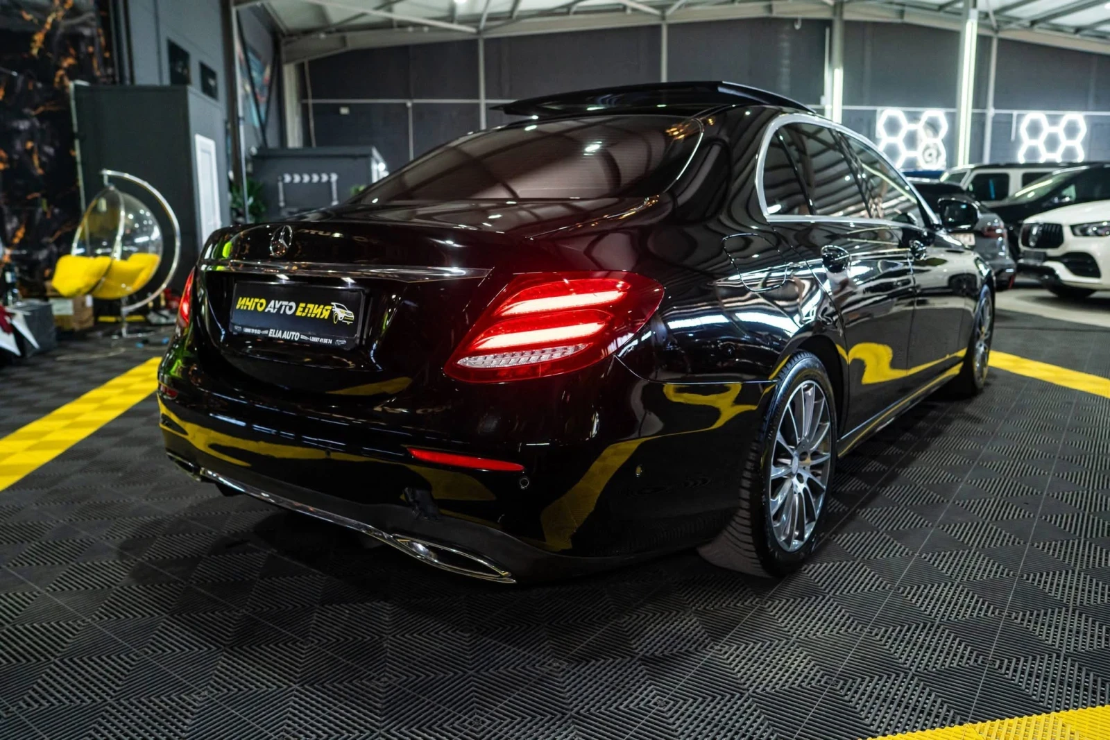 Mercedes-Benz E 220 D FULL AMG LINE LED NAVI ПАНО BURM ЛИЗИНГ 100%, снимка 9 - Автомобили и джипове - 55886495