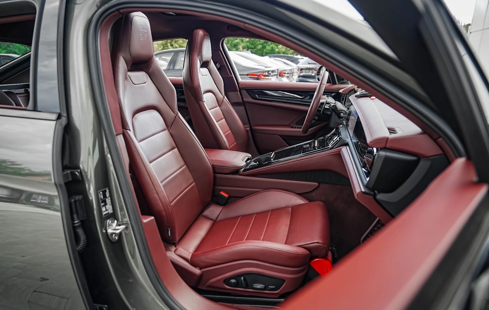 Porsche Panamera 4 E-Hybrid, снимка 6 - Автомобили и джипове - 55934265