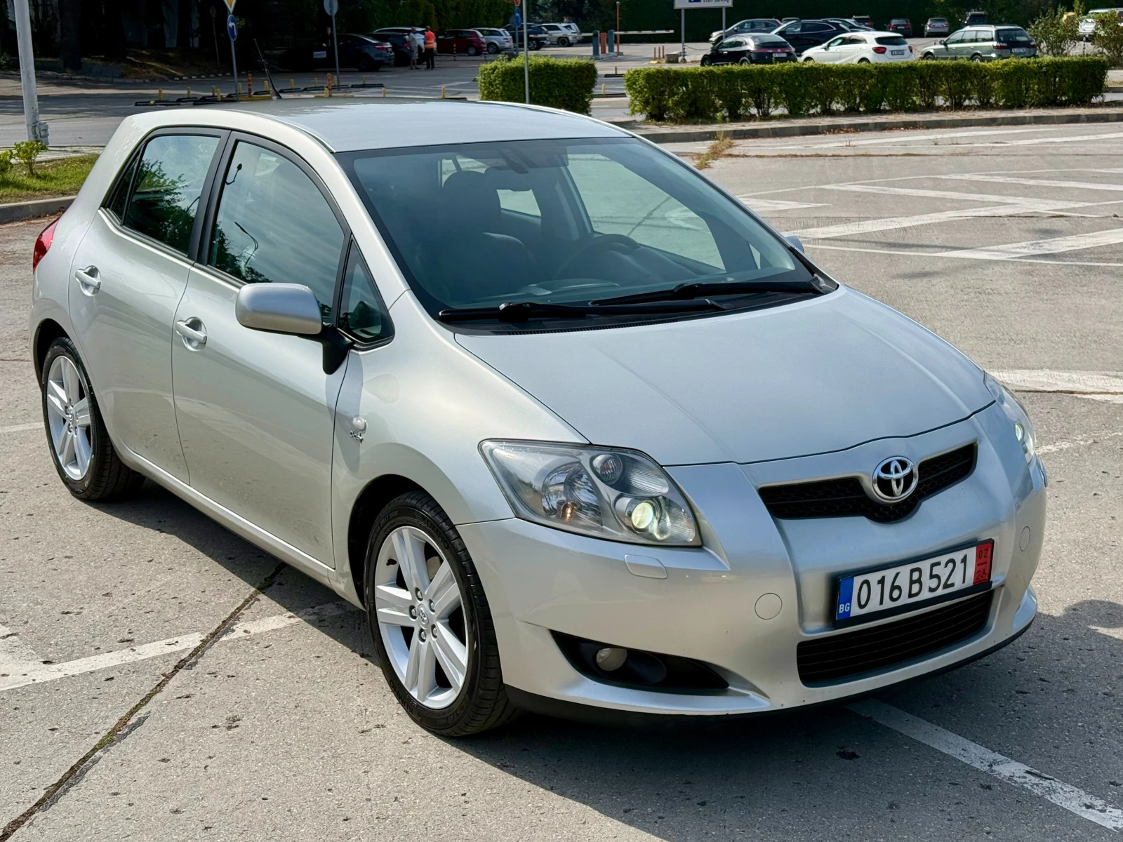 Toyota Auris 2.0TDI* 177HP* KEYLESS* , снимка 4 - Автомобили и джипове - 55948275