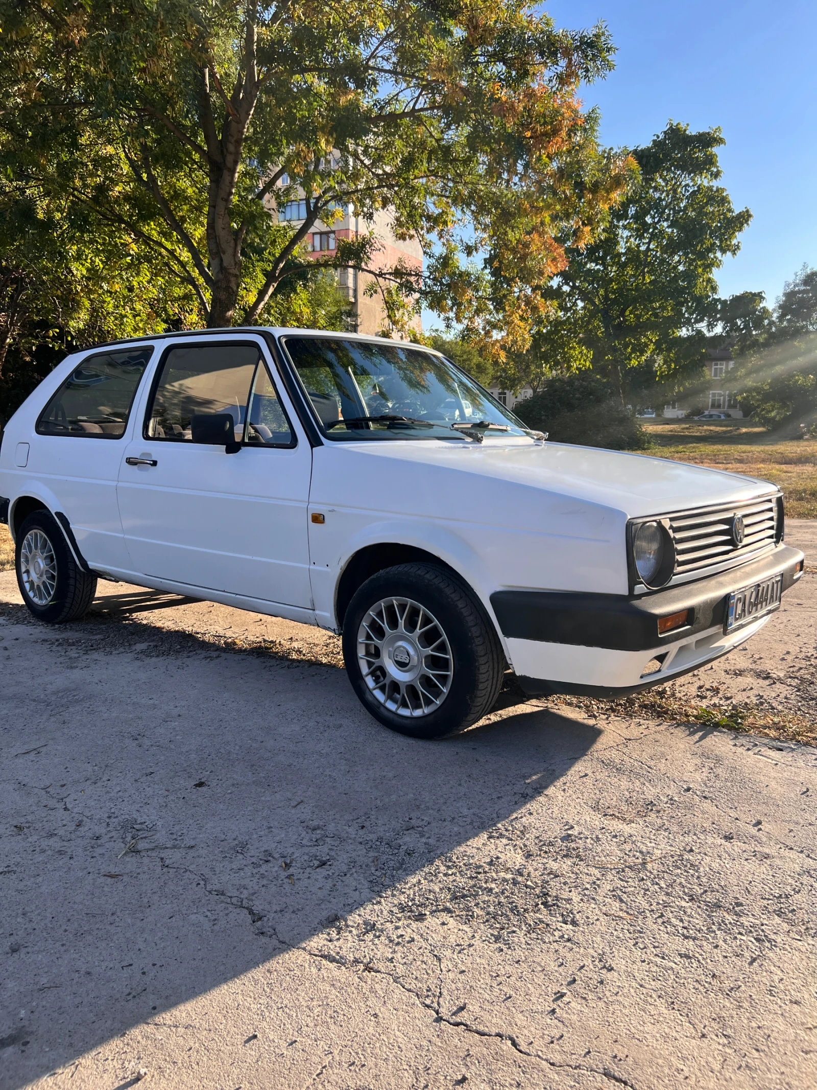 VW Golf 1.6TD , снимка 8 - Автомобили и джипове - 55994219