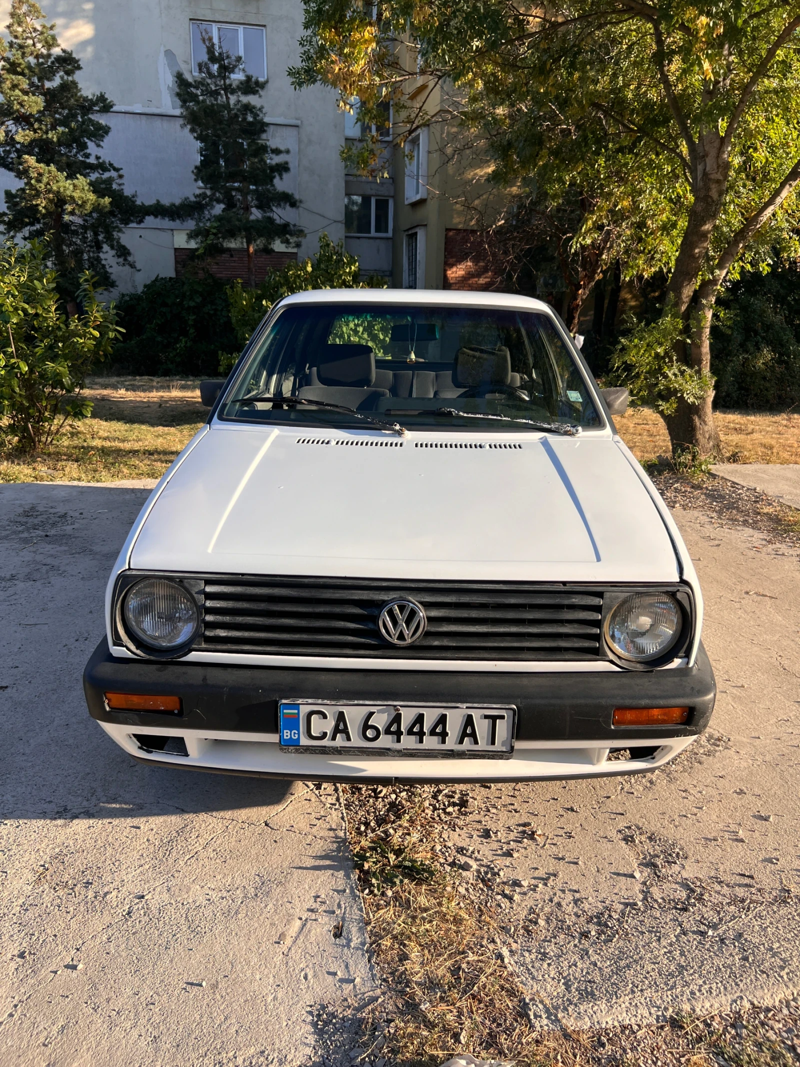VW Golf 1.6TD , снимка 2 - Автомобили и джипове - 55994219