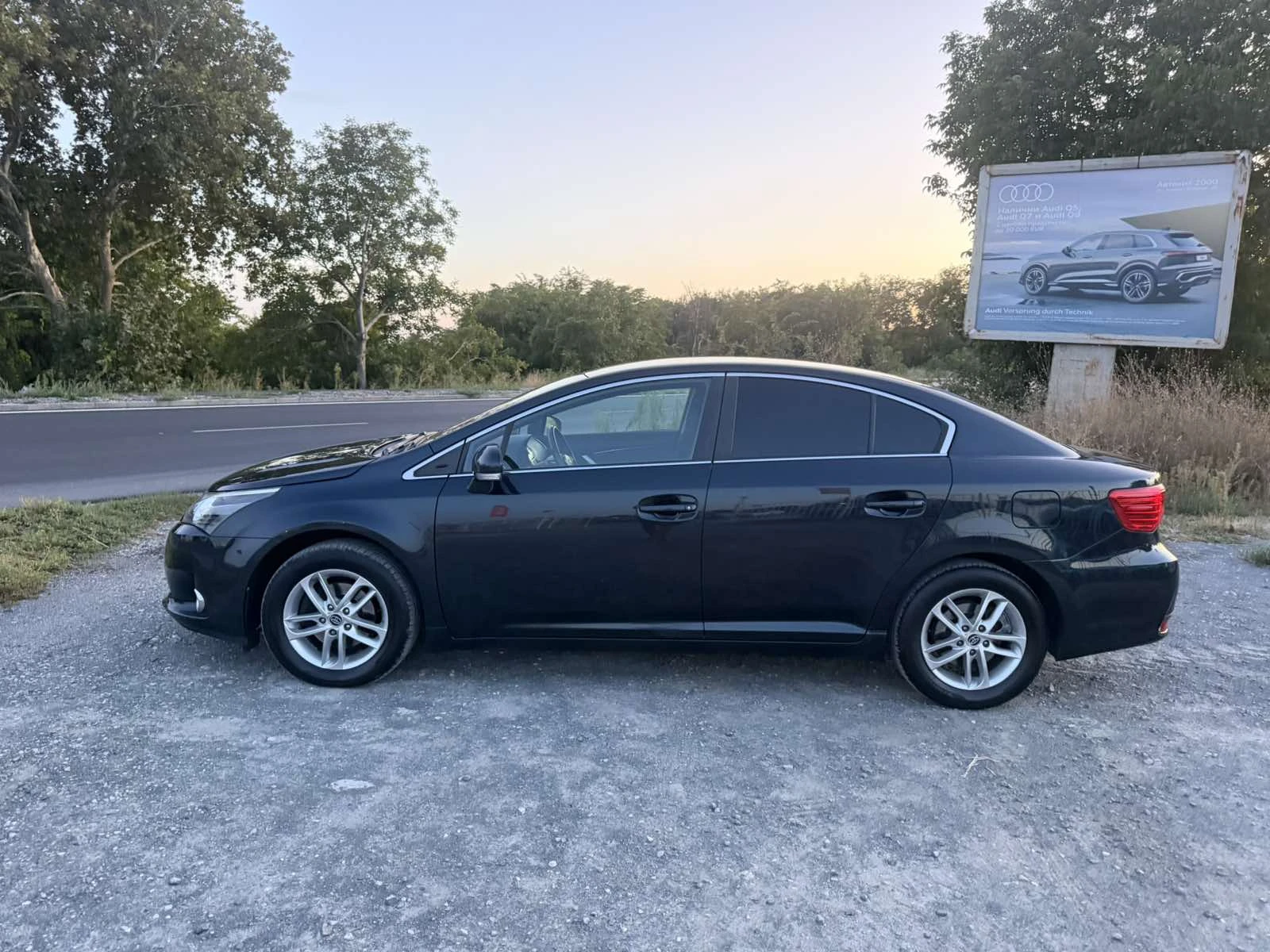Toyota Avensis 1.8-147 к.с /  АВТОМАТИК / НАВИГАЦИЯ  / ЕВРО 5J , снимка 8 - Автомобили и джипове - 56133448
