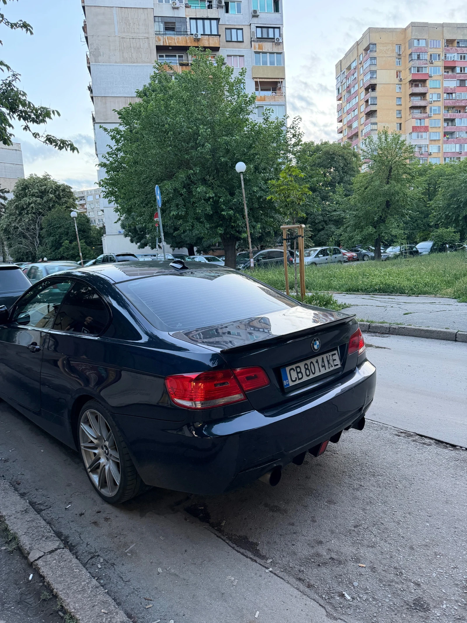 BMW 330, снимка 2 - Автомобили и джипове - 56208626