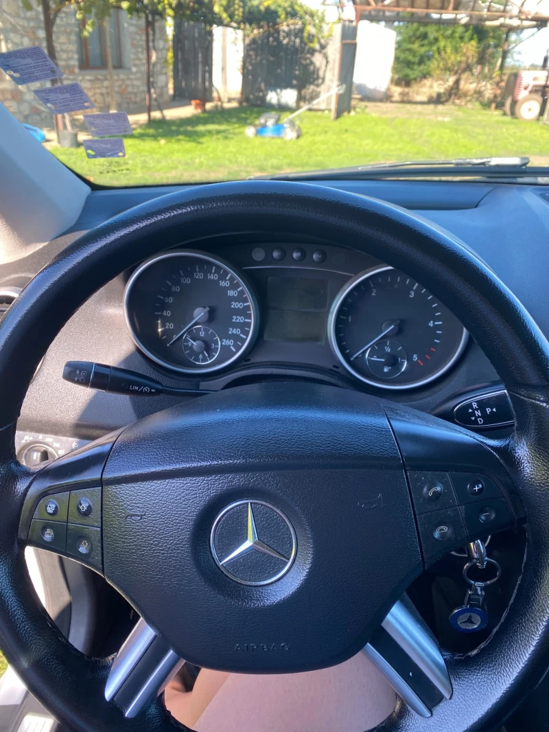 Mercedes-Benz ML 320, снимка 6 - Автомобили и джипове - 47381522